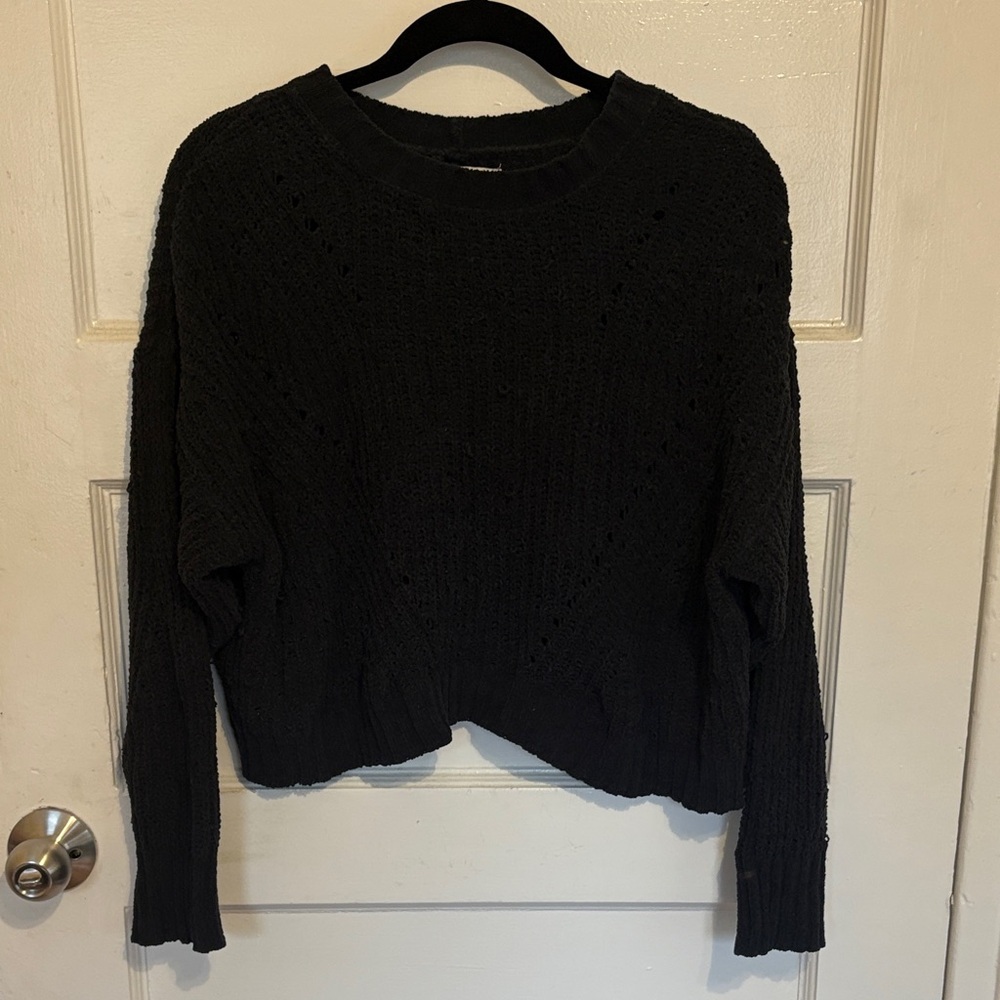 American Eagle Outfitters Black Crew Neck Sweater